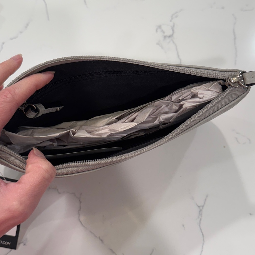 Nine West grey wallet wristlet - Picture 6 of 8